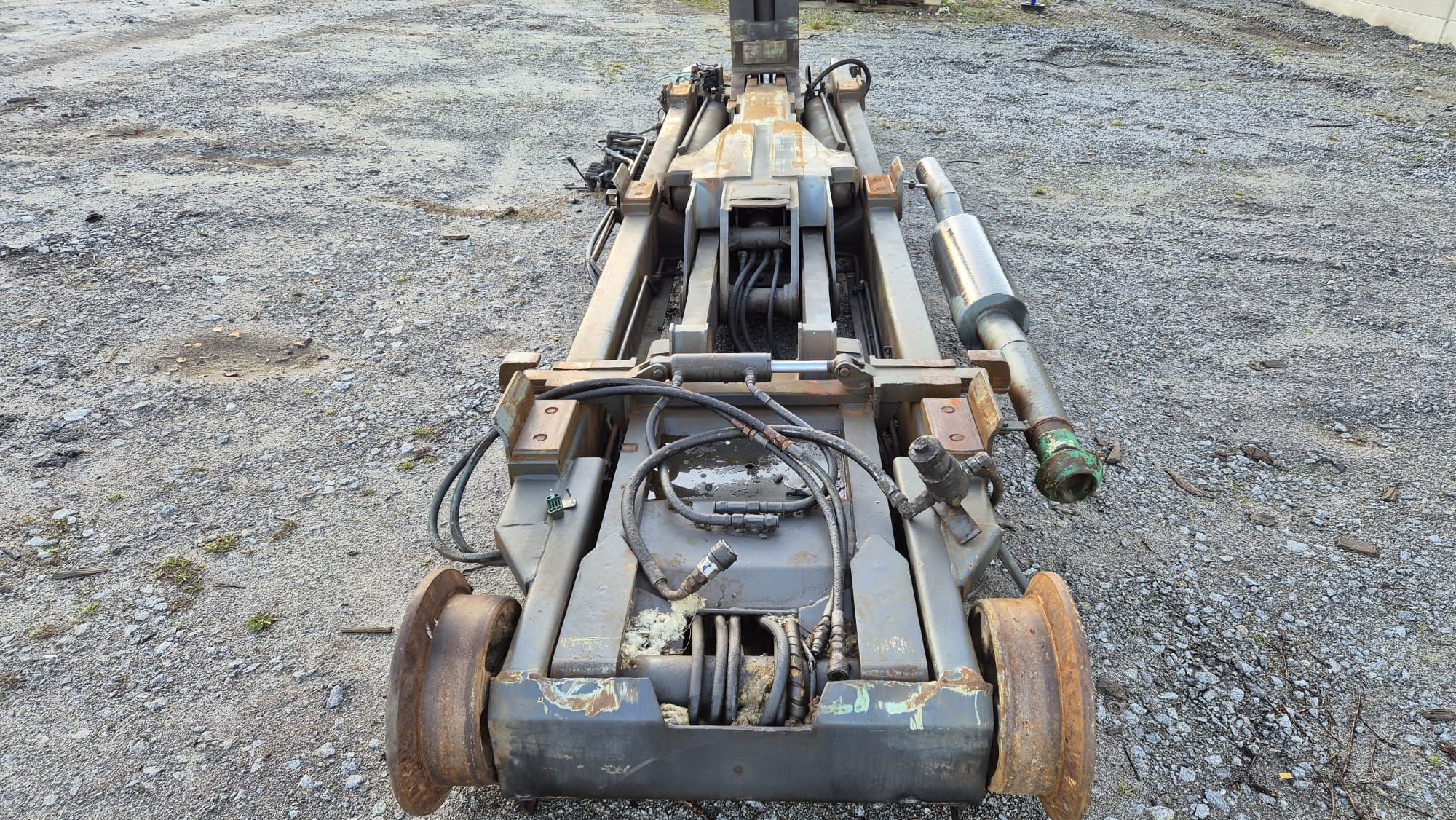 Image 8/8