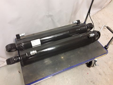 Image 4/5