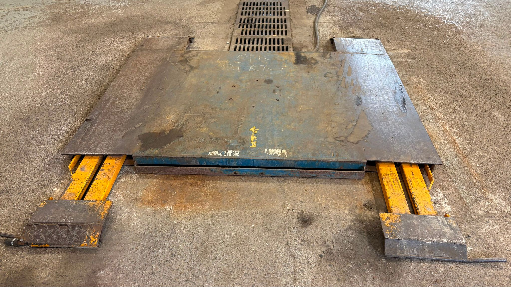 Image 7/7