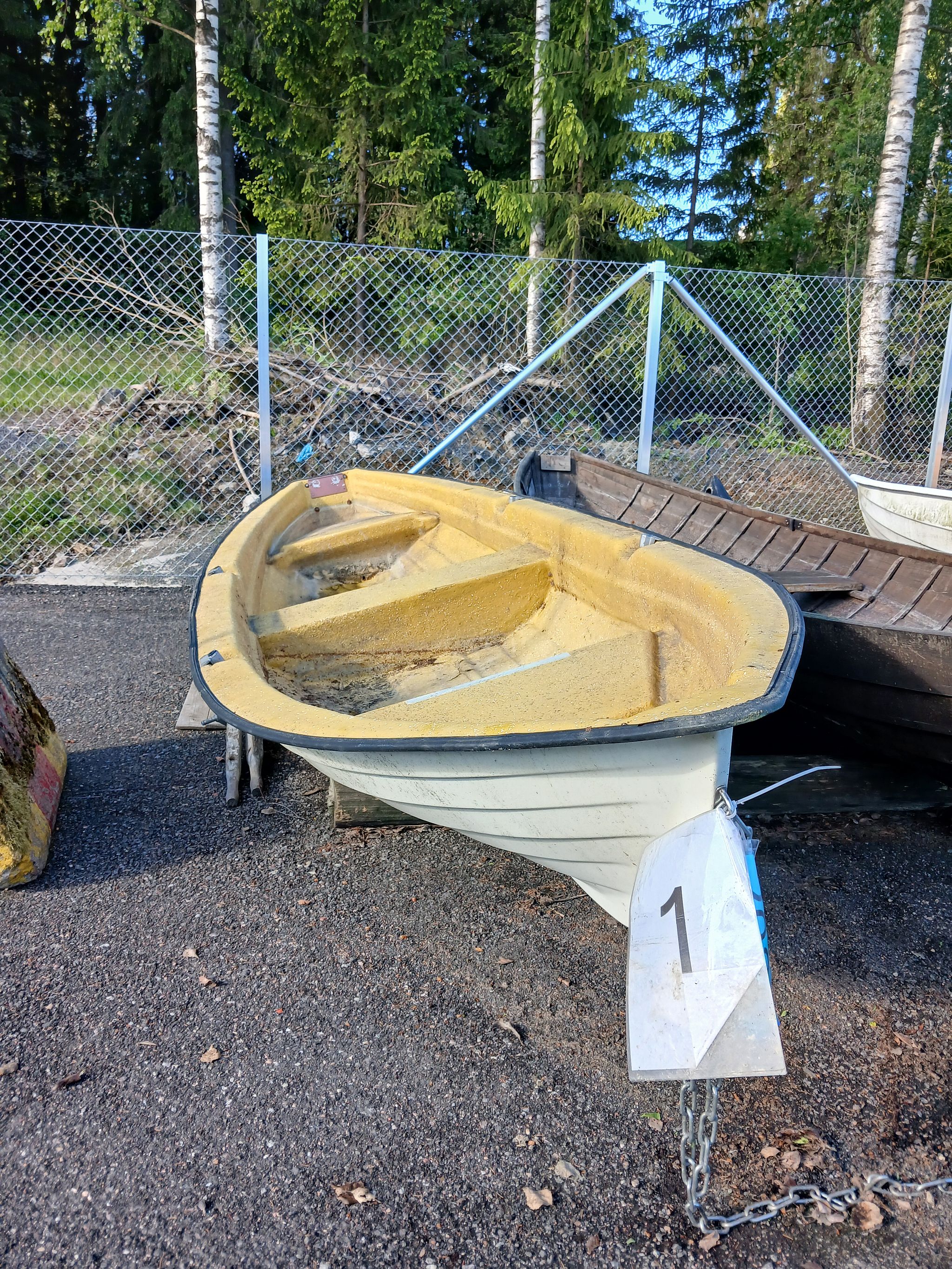 Image 1/6