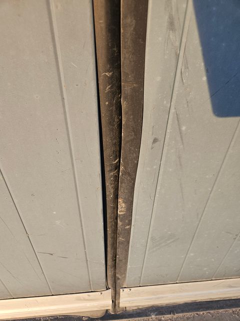 Image 2/6