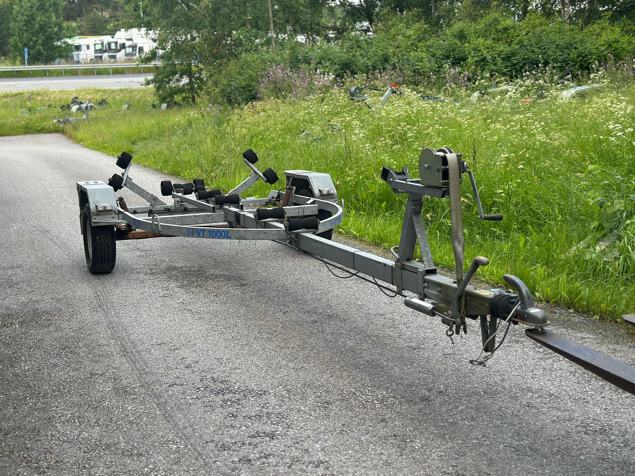 Image 1/9