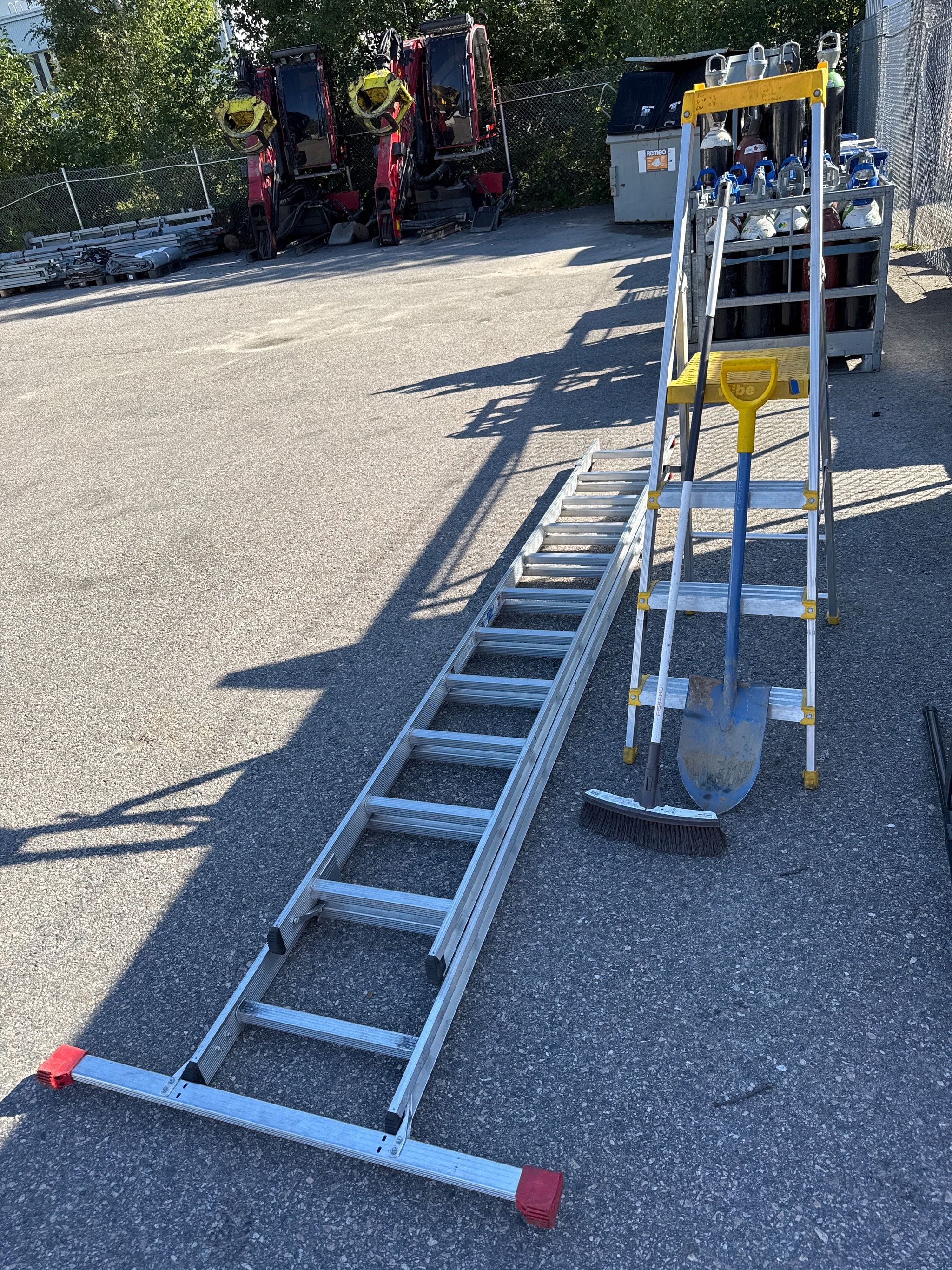 Image 1/9