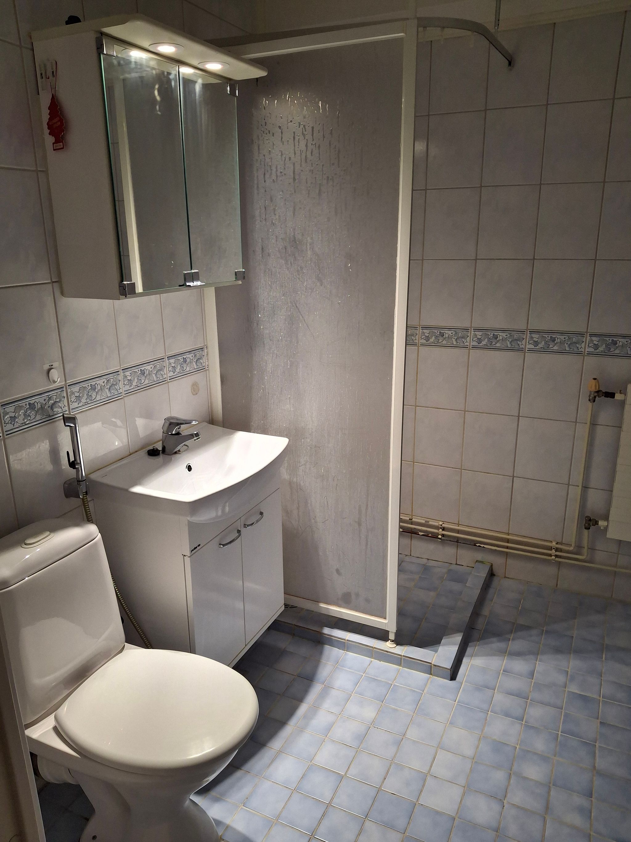 Image 7/12