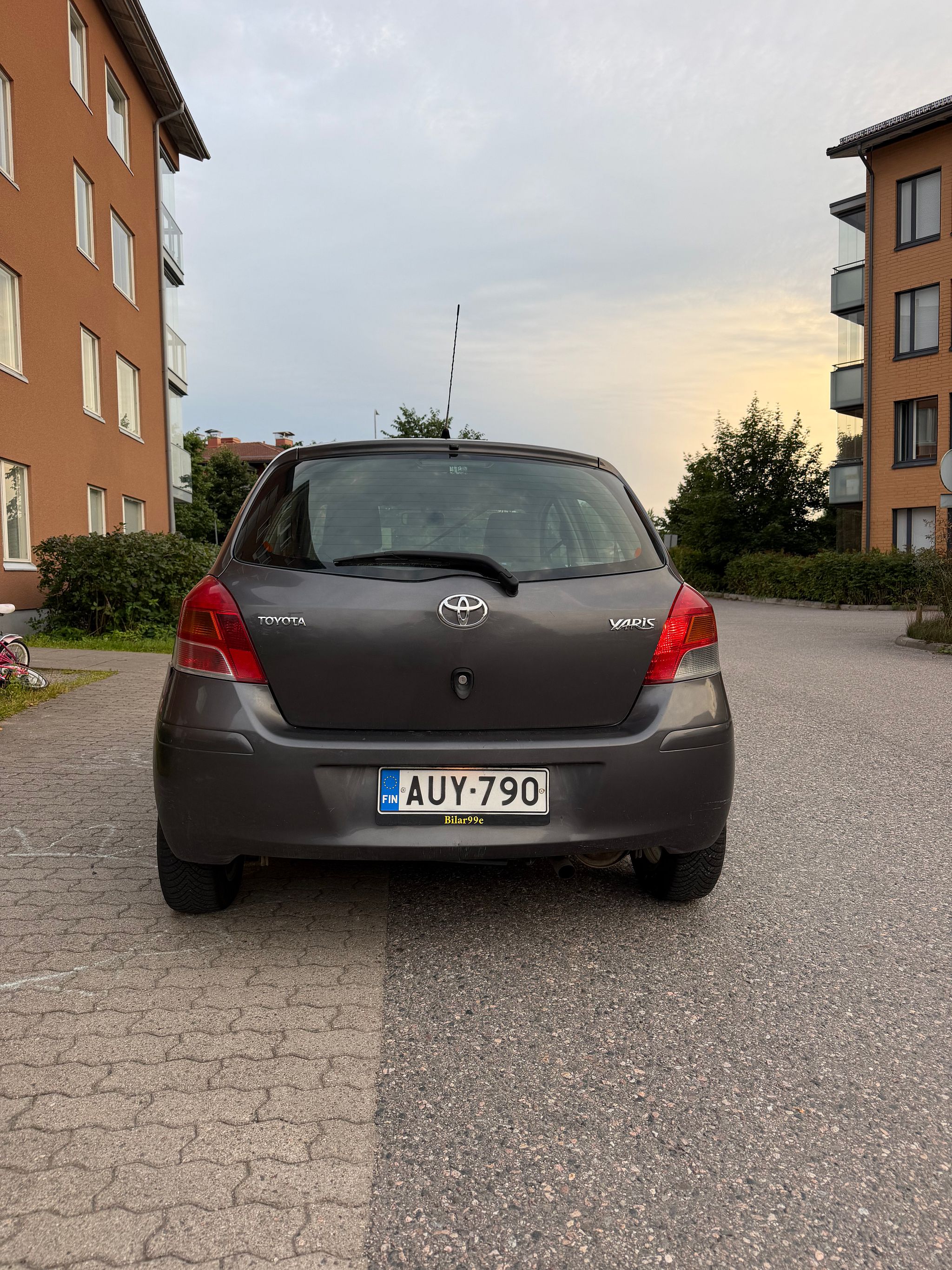 Image 8/23