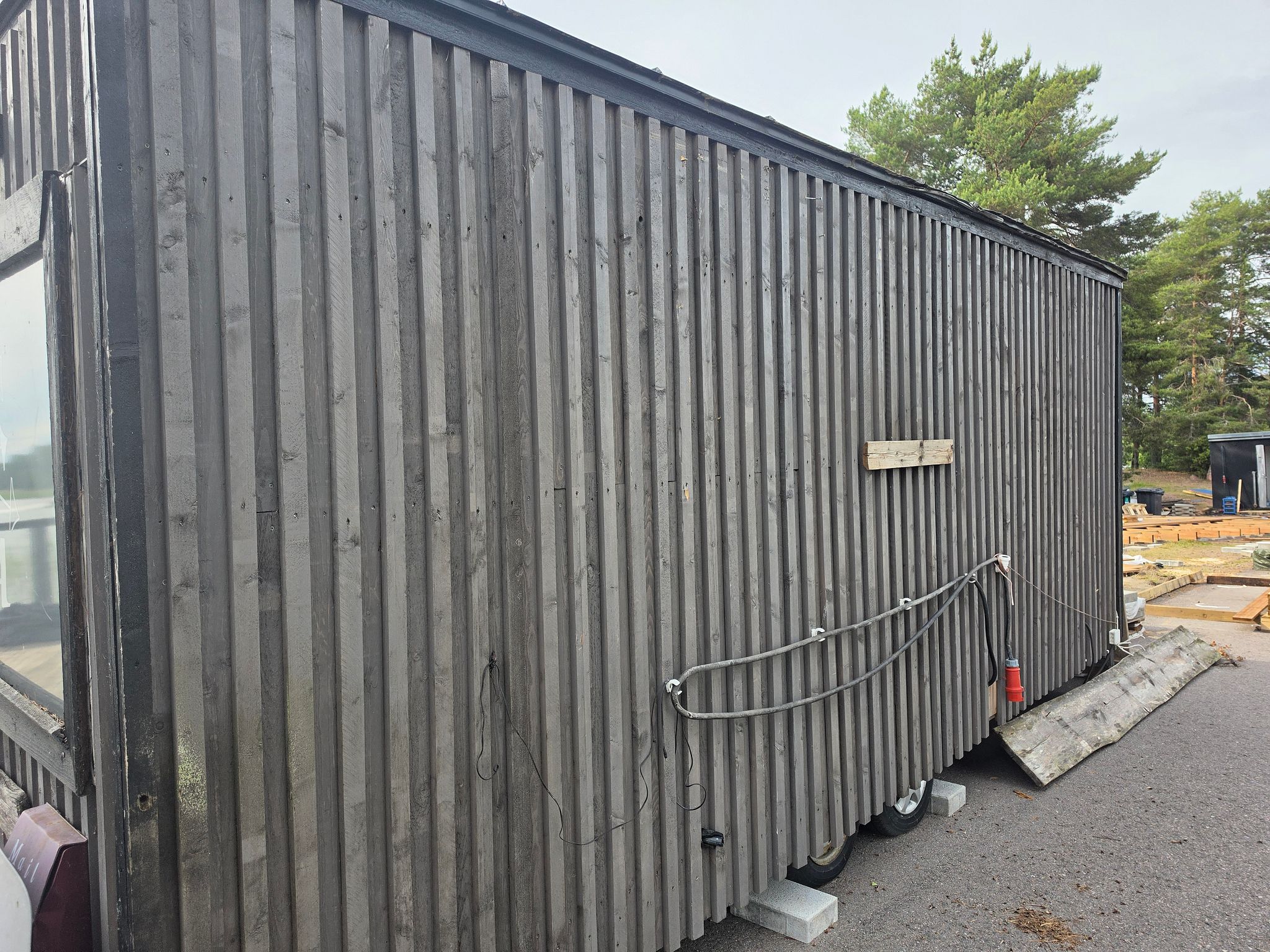 Image 3/5