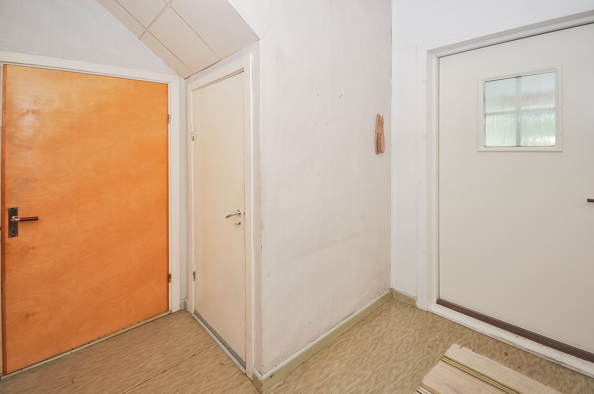 Image 10/19