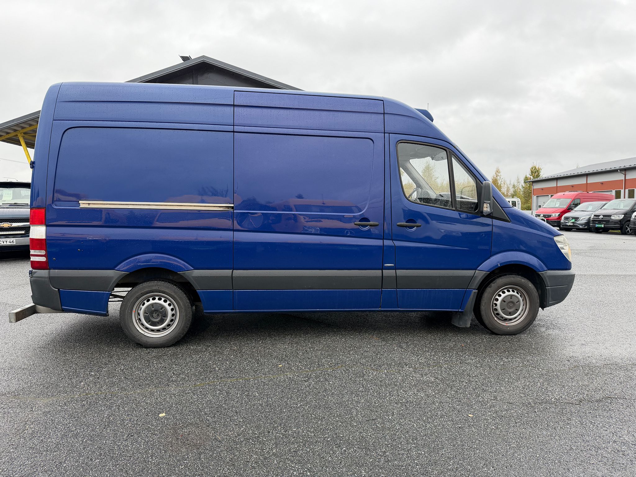Image 8/62