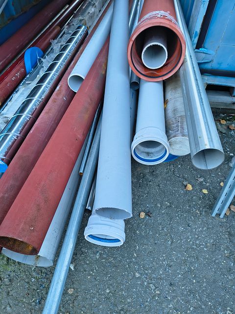 Image 8/18