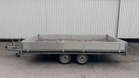 Image 6/8