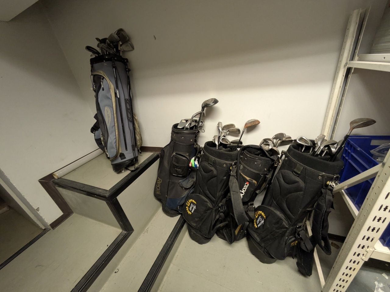 Image 8/20