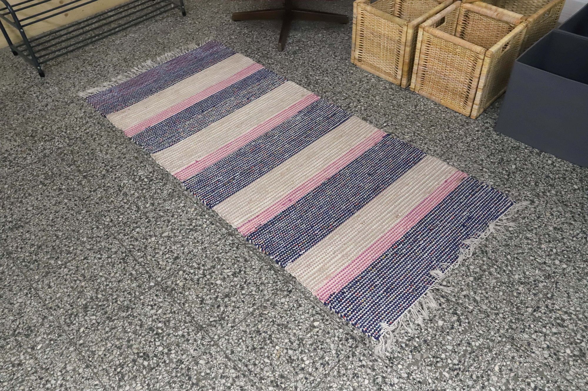 Image 9/27