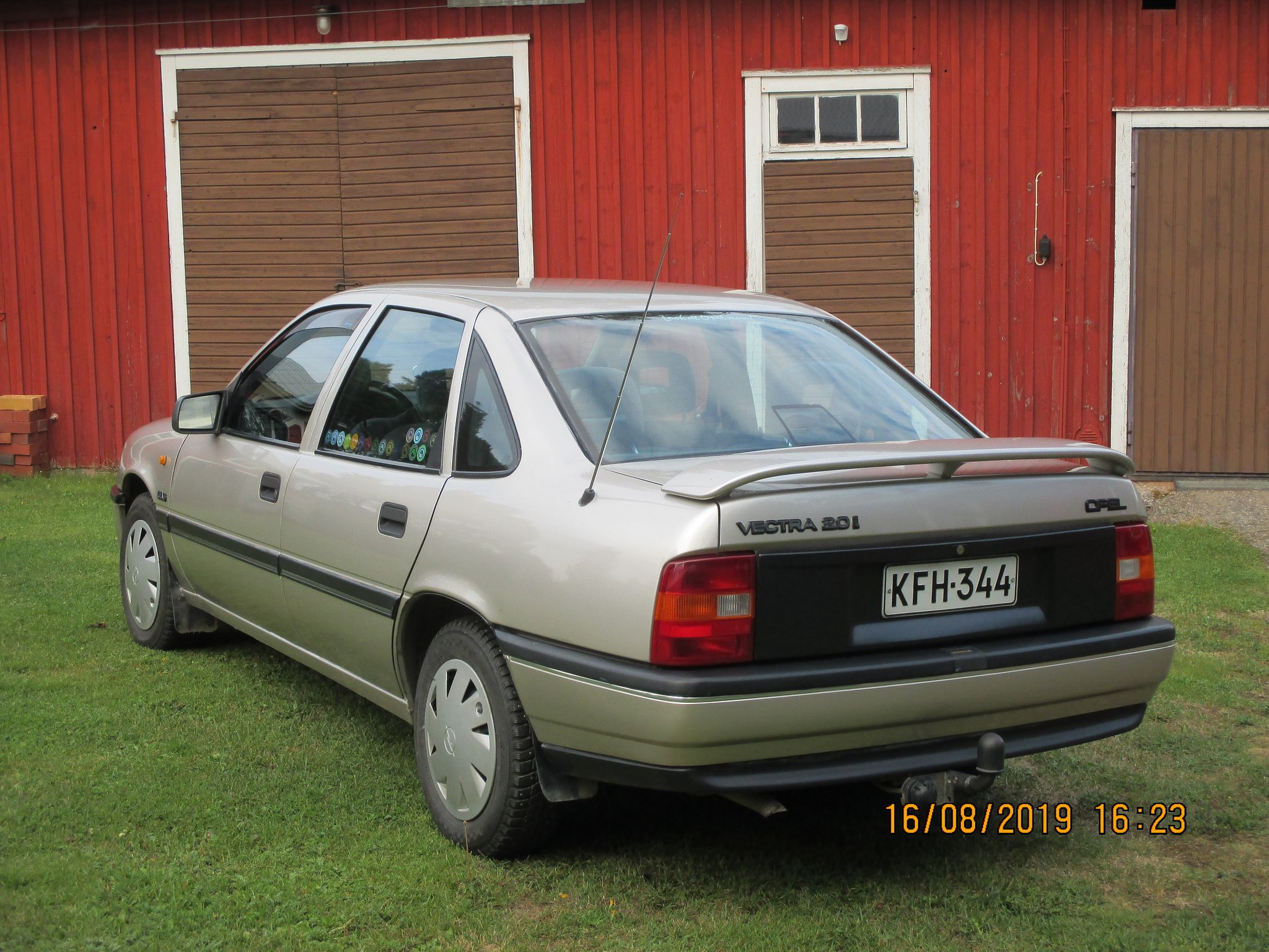 Image 4/12