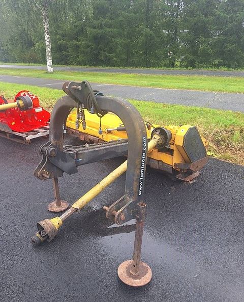 Image 1/17