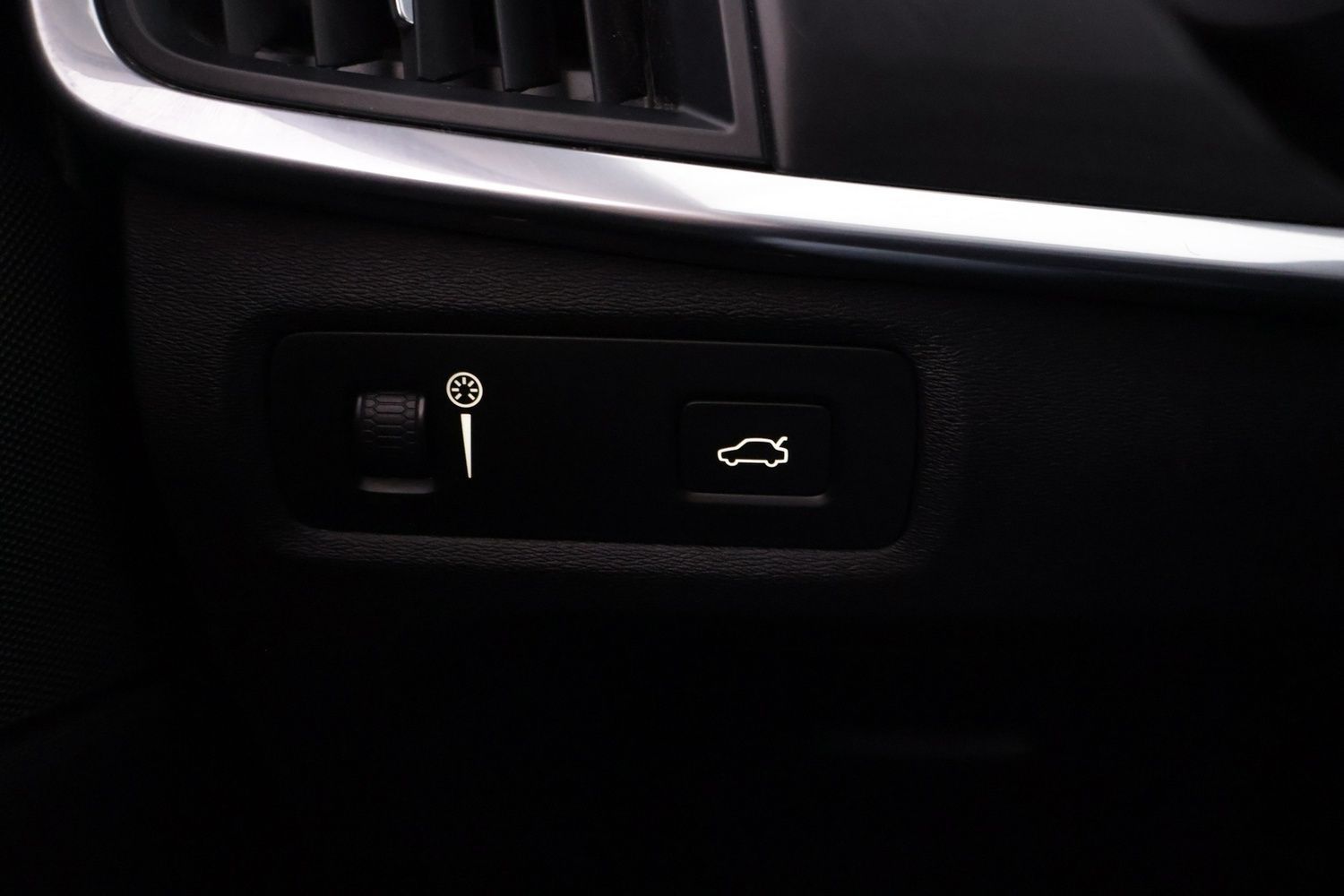 Image 15/24