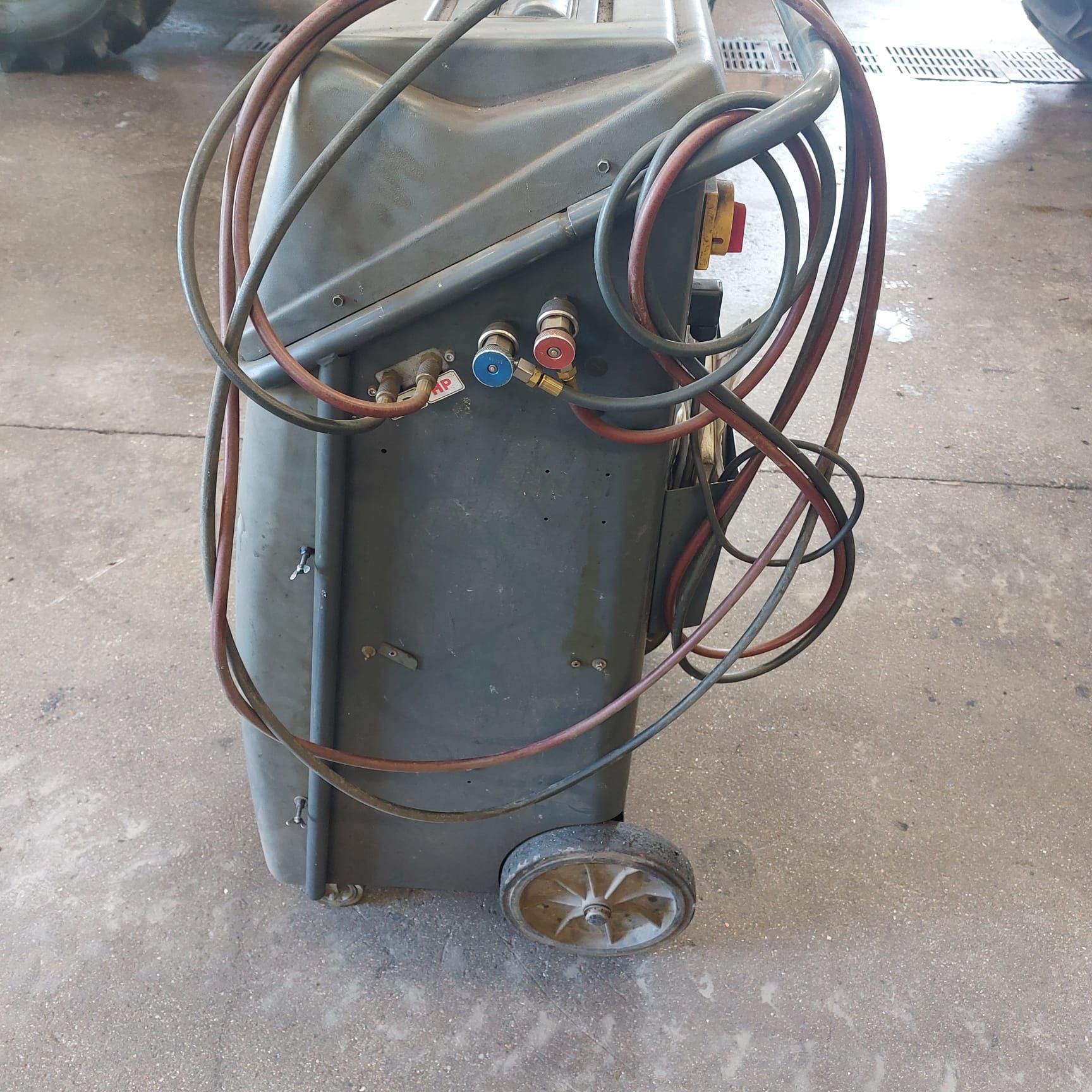 Image 2/3