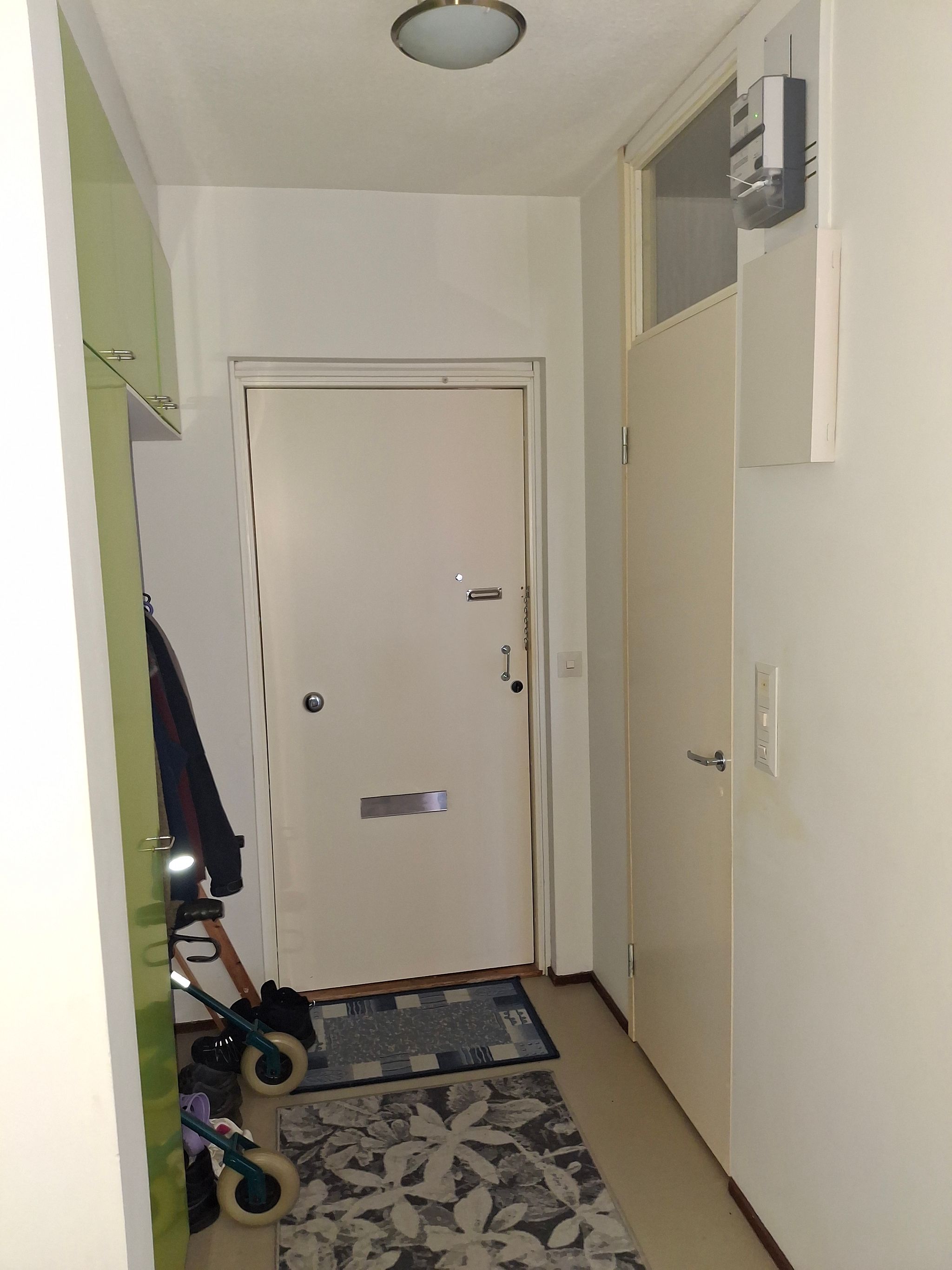 Image 8/34