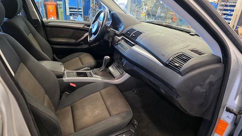 Image 11/19