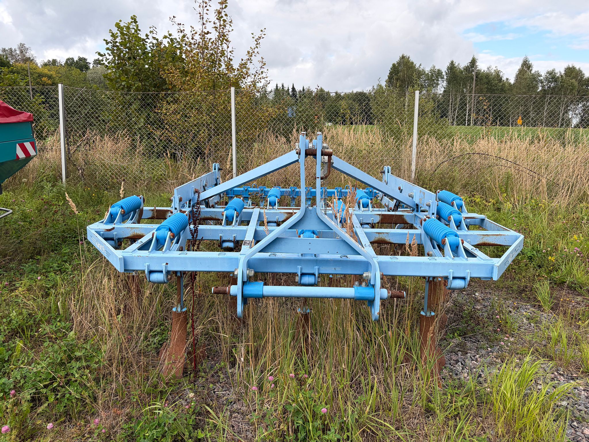 Image 11/12