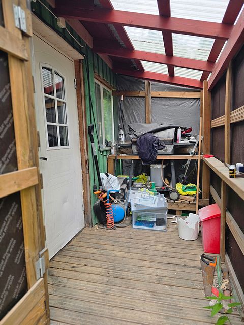 Image 3/25