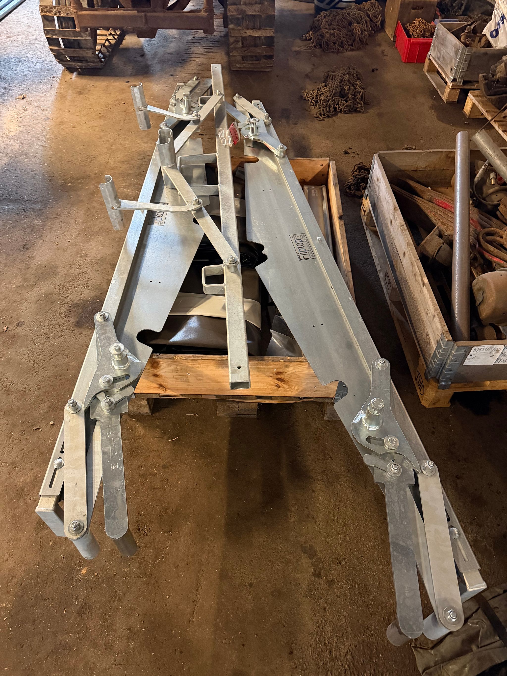 Image 7/8
