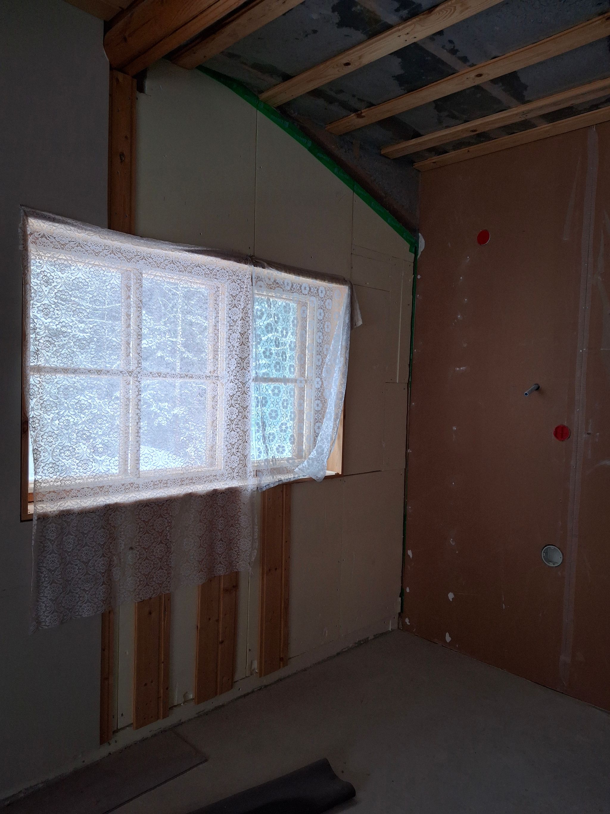 Image 12/26