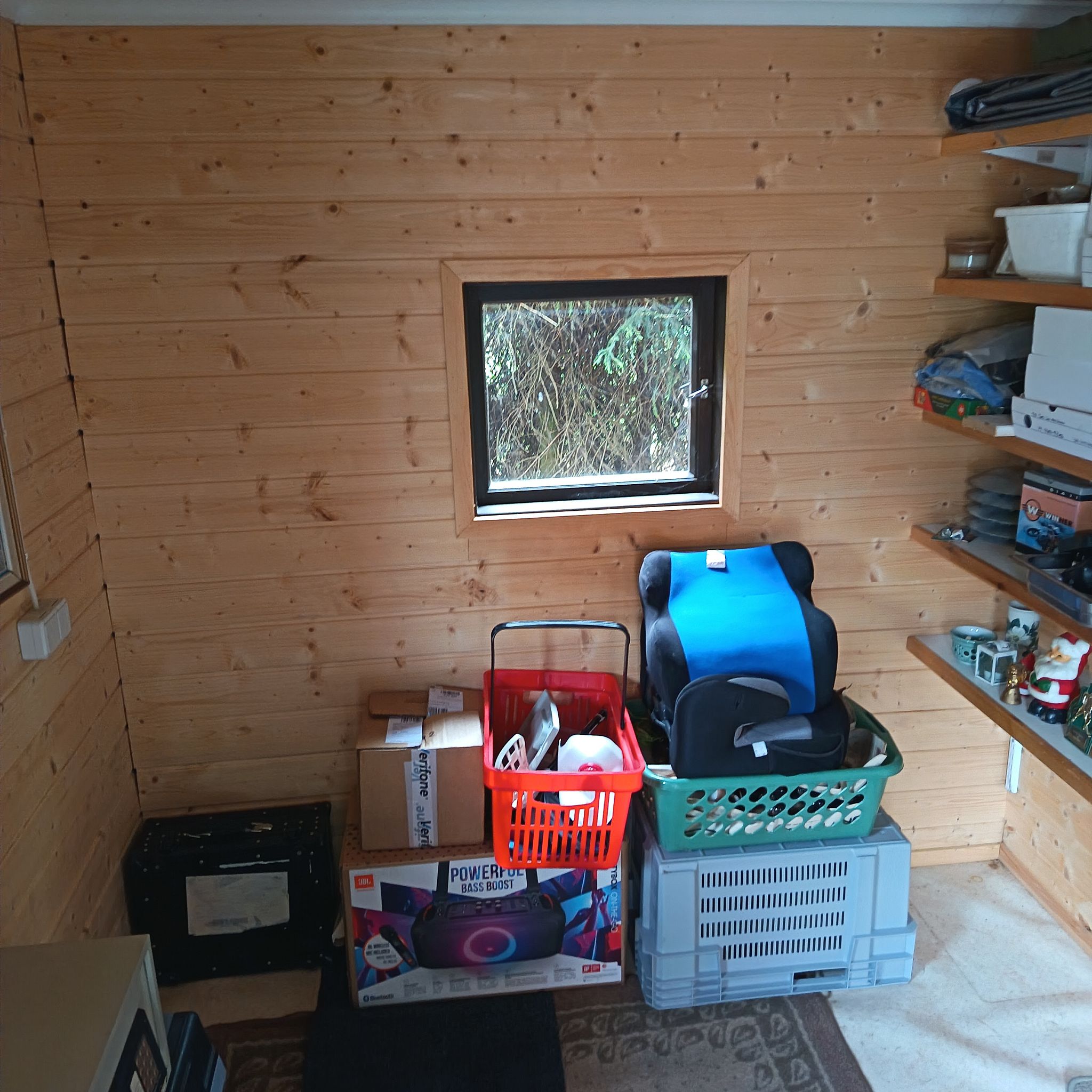 Image 3/6