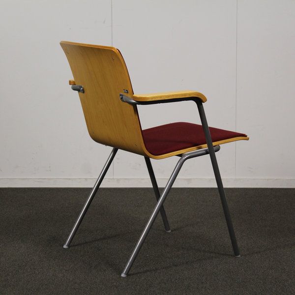 Image 4/10
