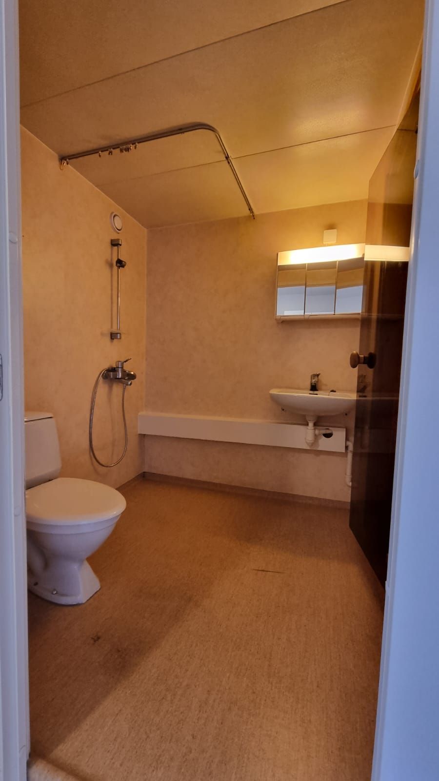 Image 8/11