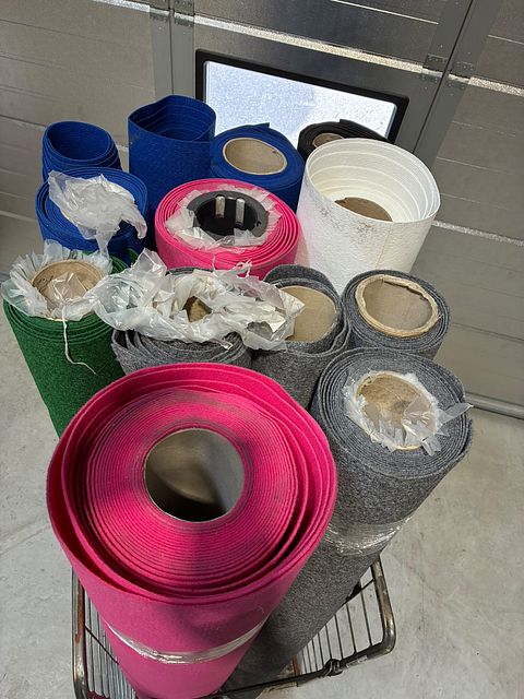 Image 1/2