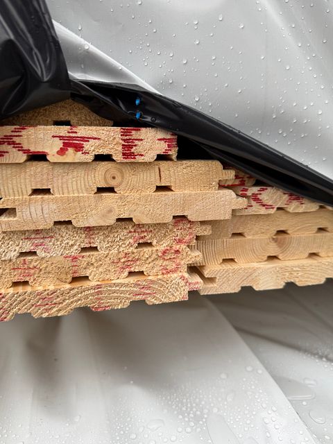 Image 3/3