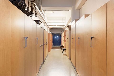 Image 27/36