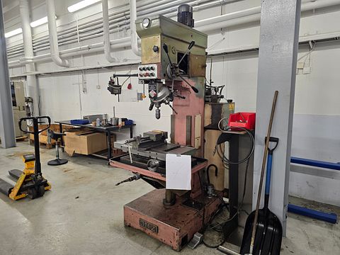 Image 1/12
