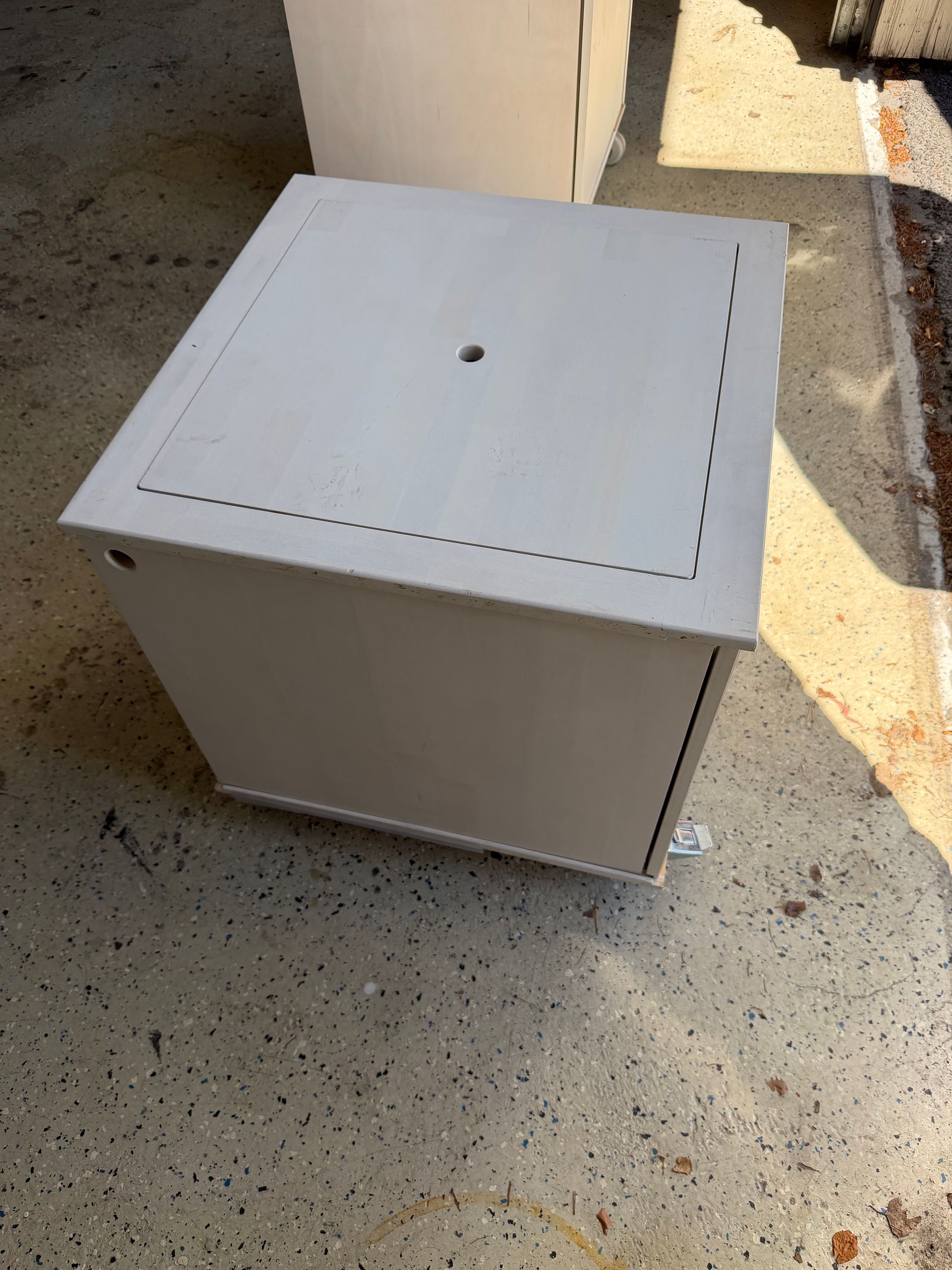 Image 4/6