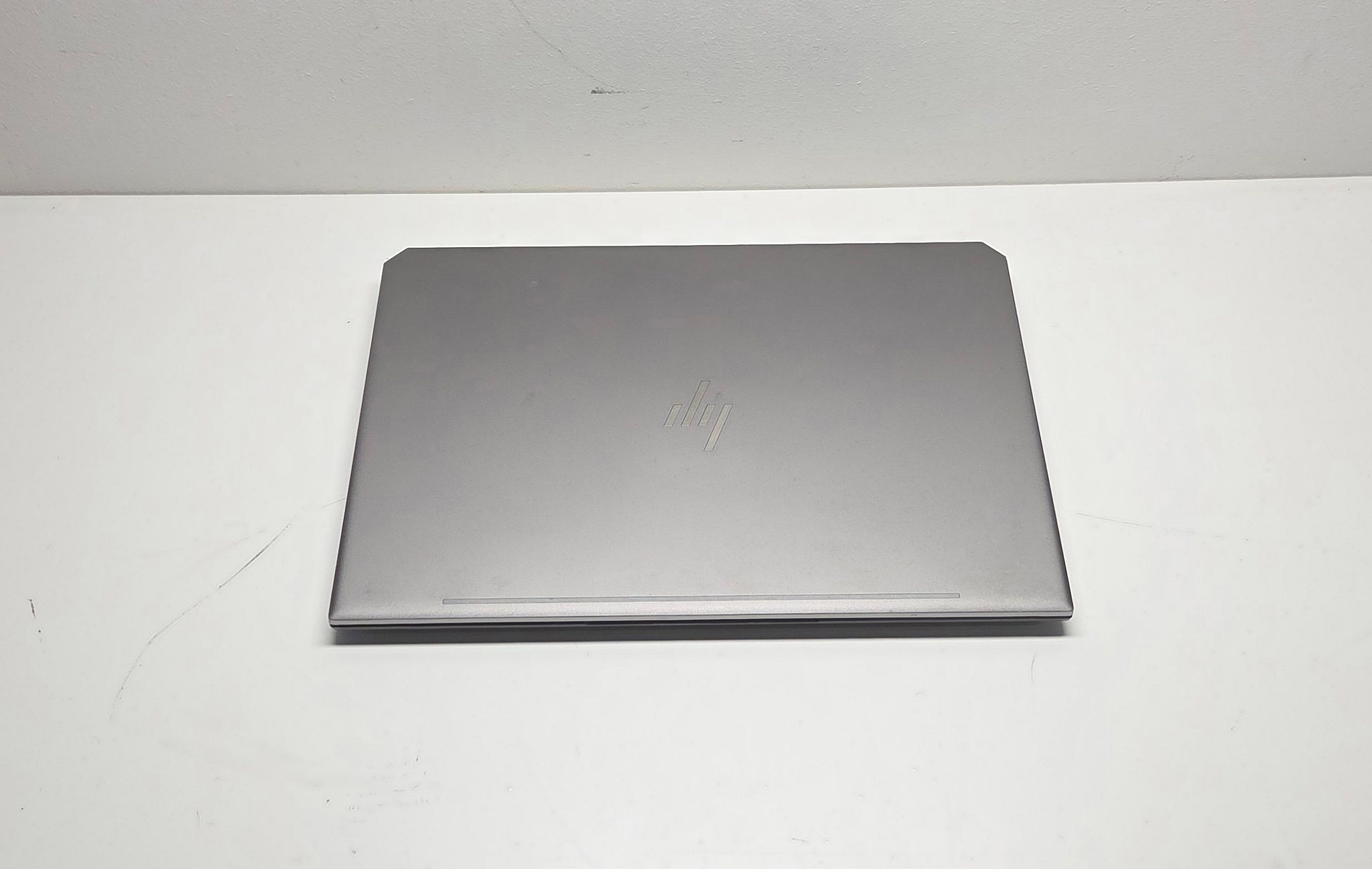 Image 3/8