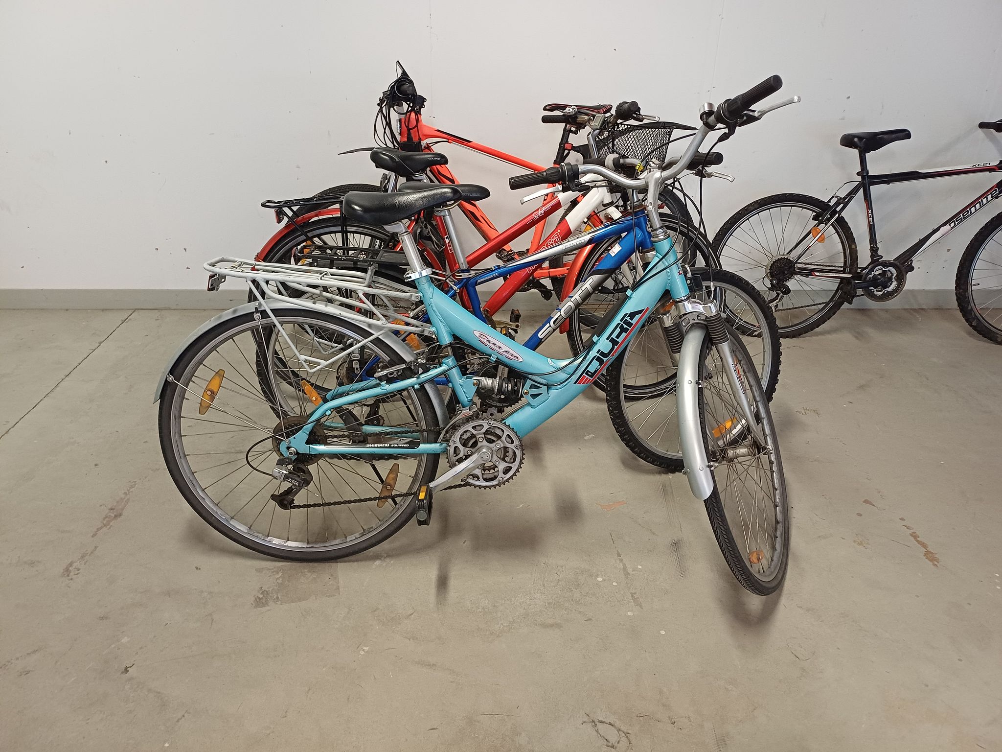 Image 8/24