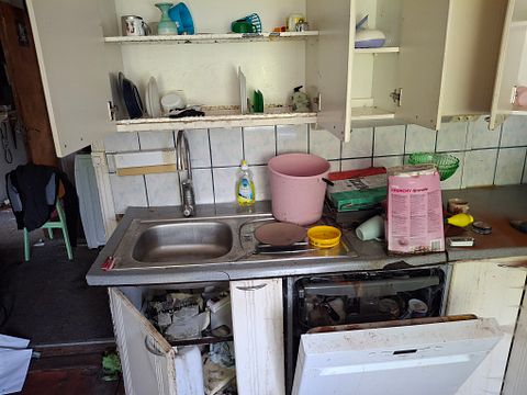 Image 11/40