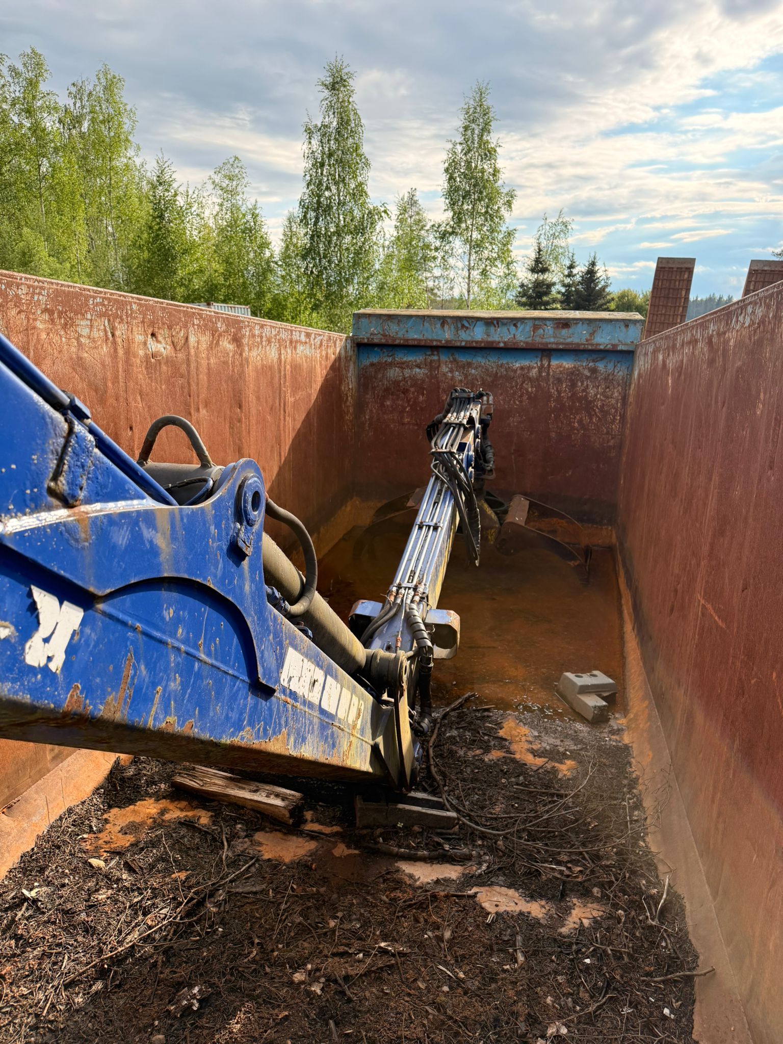 Image 6/7