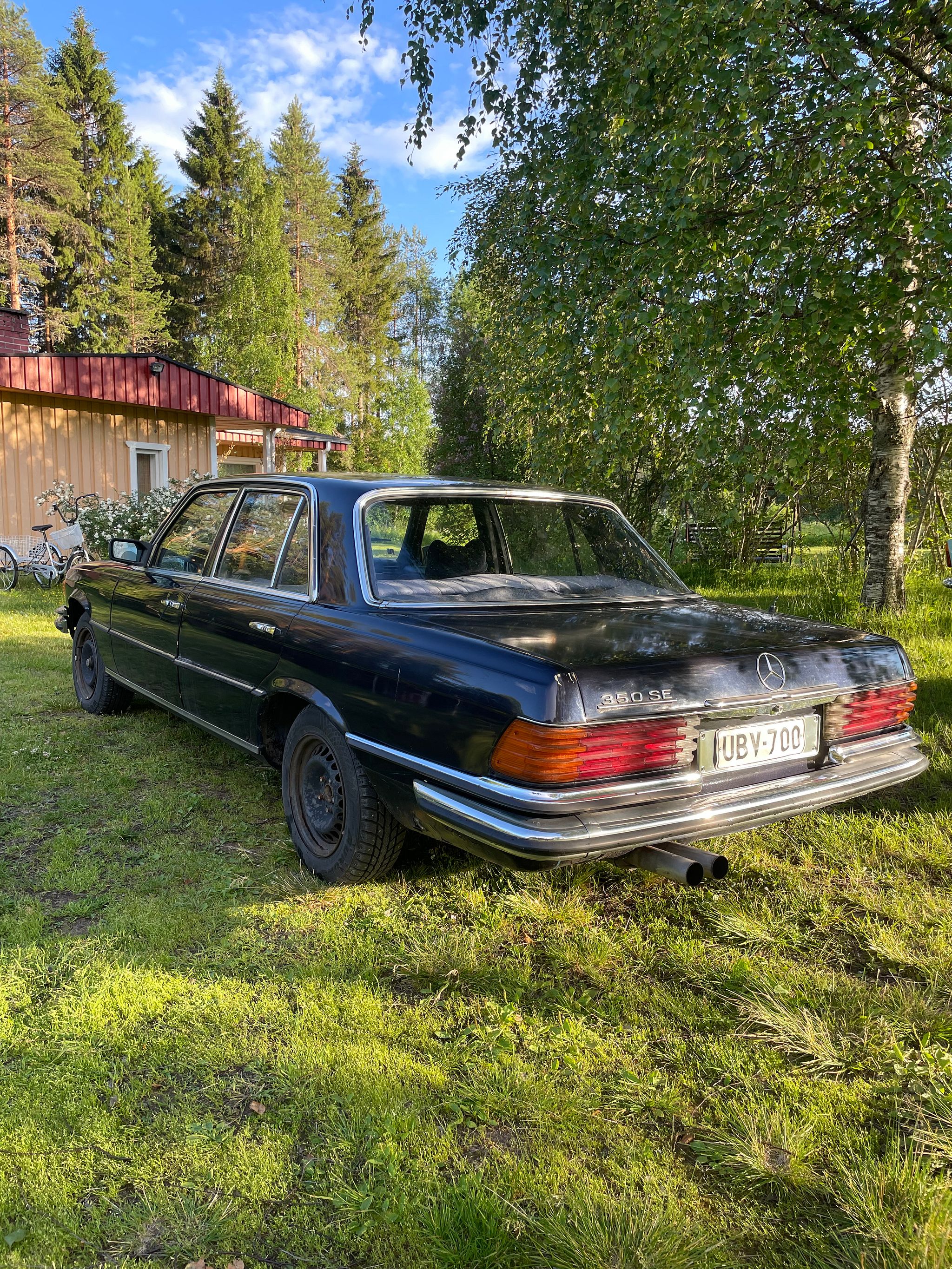 Image 6/10