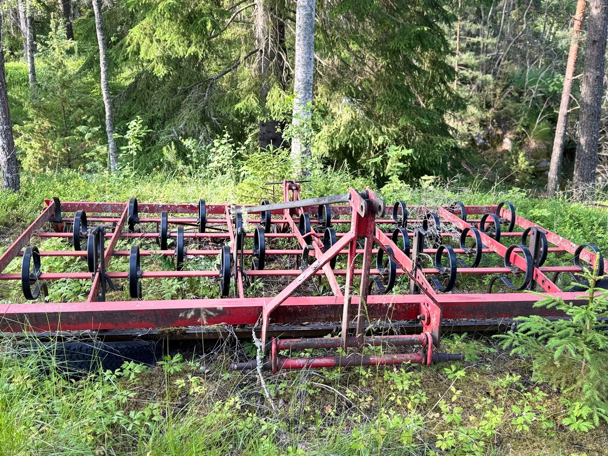 Image 1/2