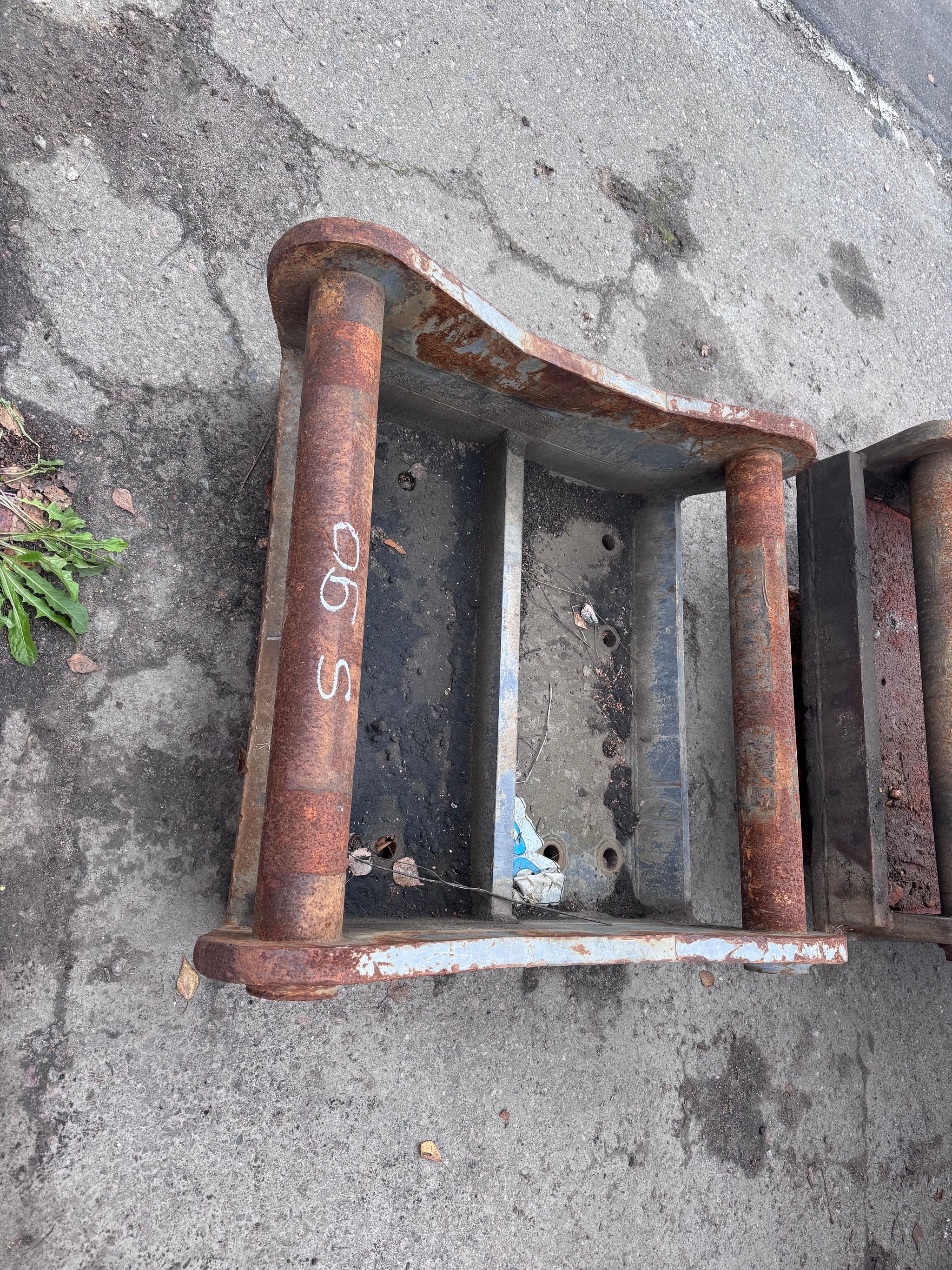 Image 3/6