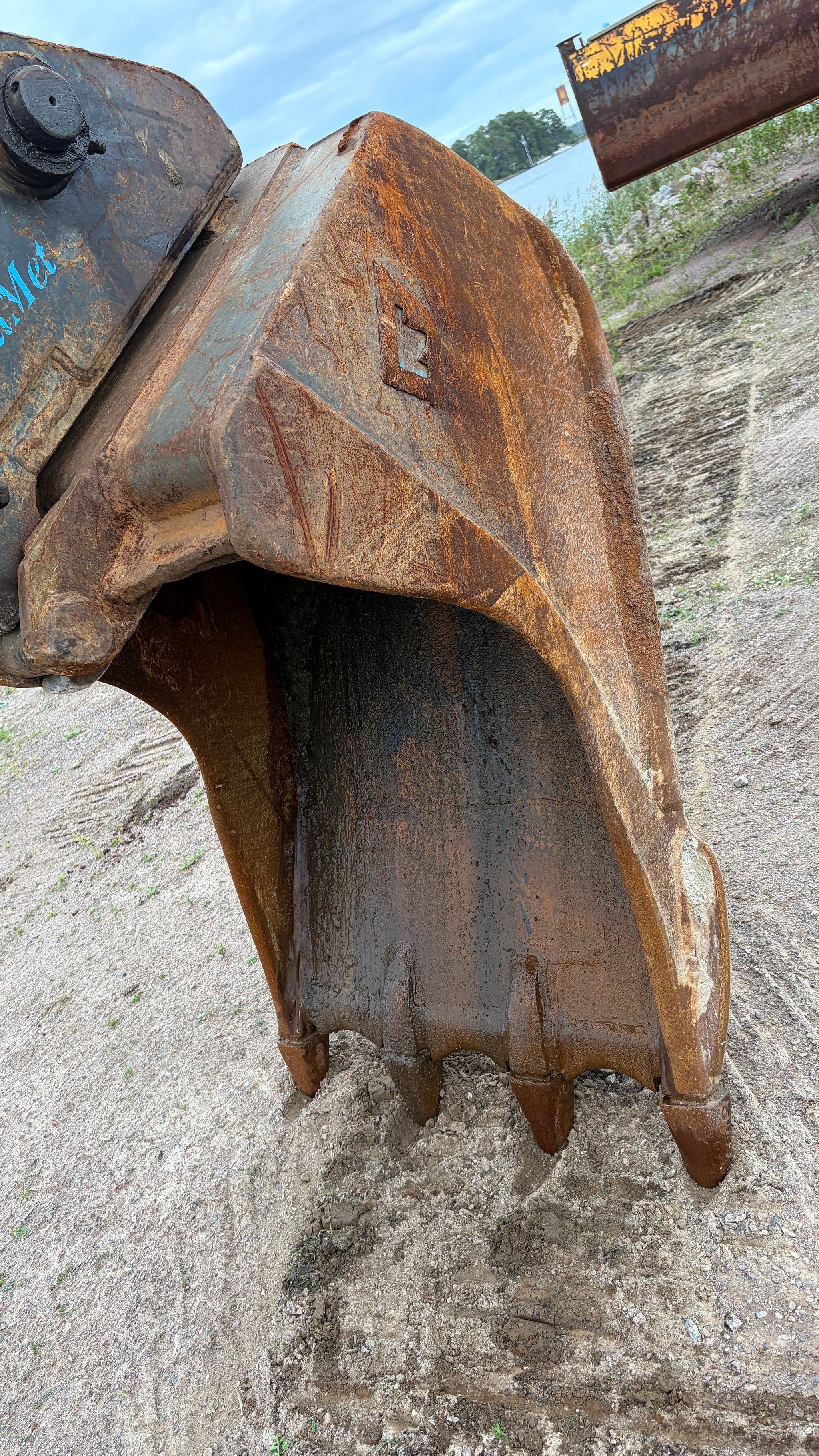 Image 38/43