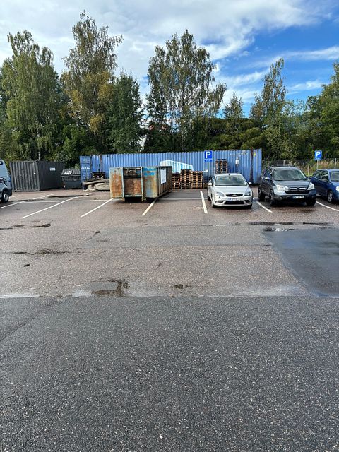 Image 2/8