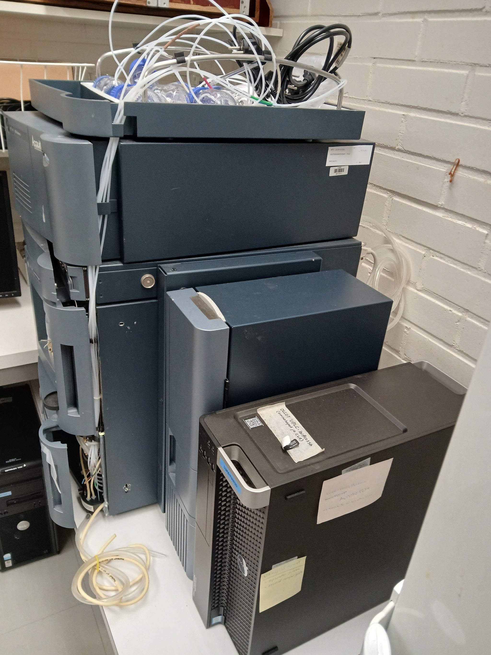 Image 2/5