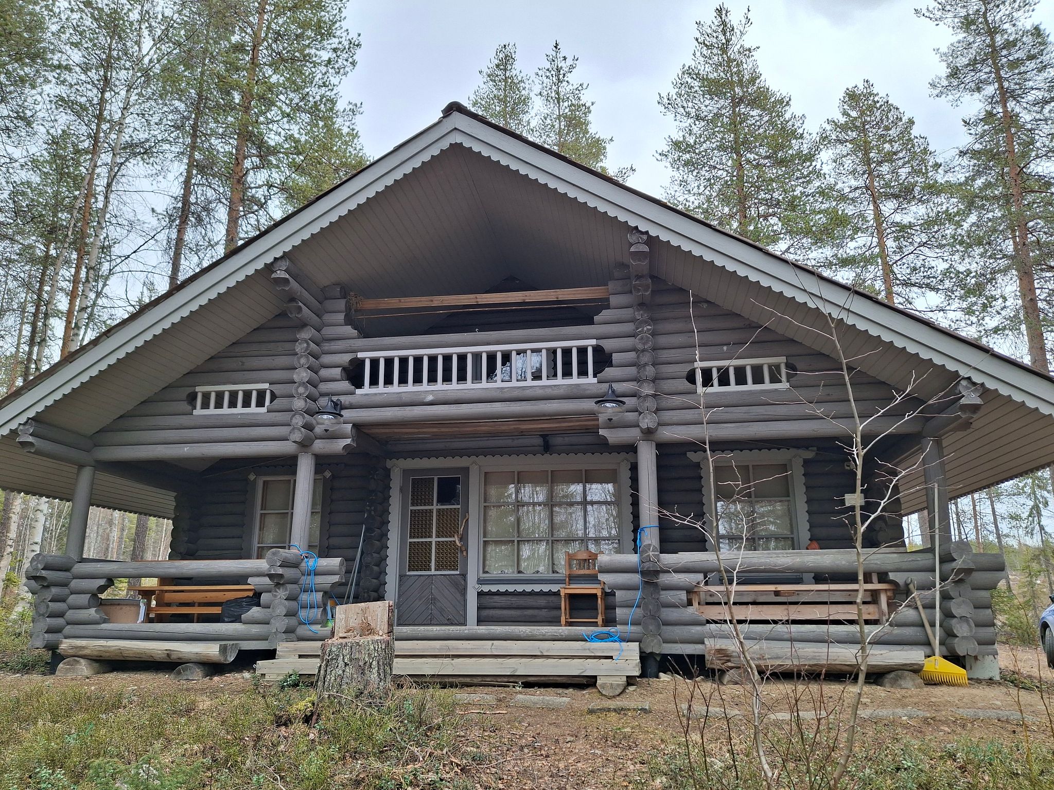 Image 1/76