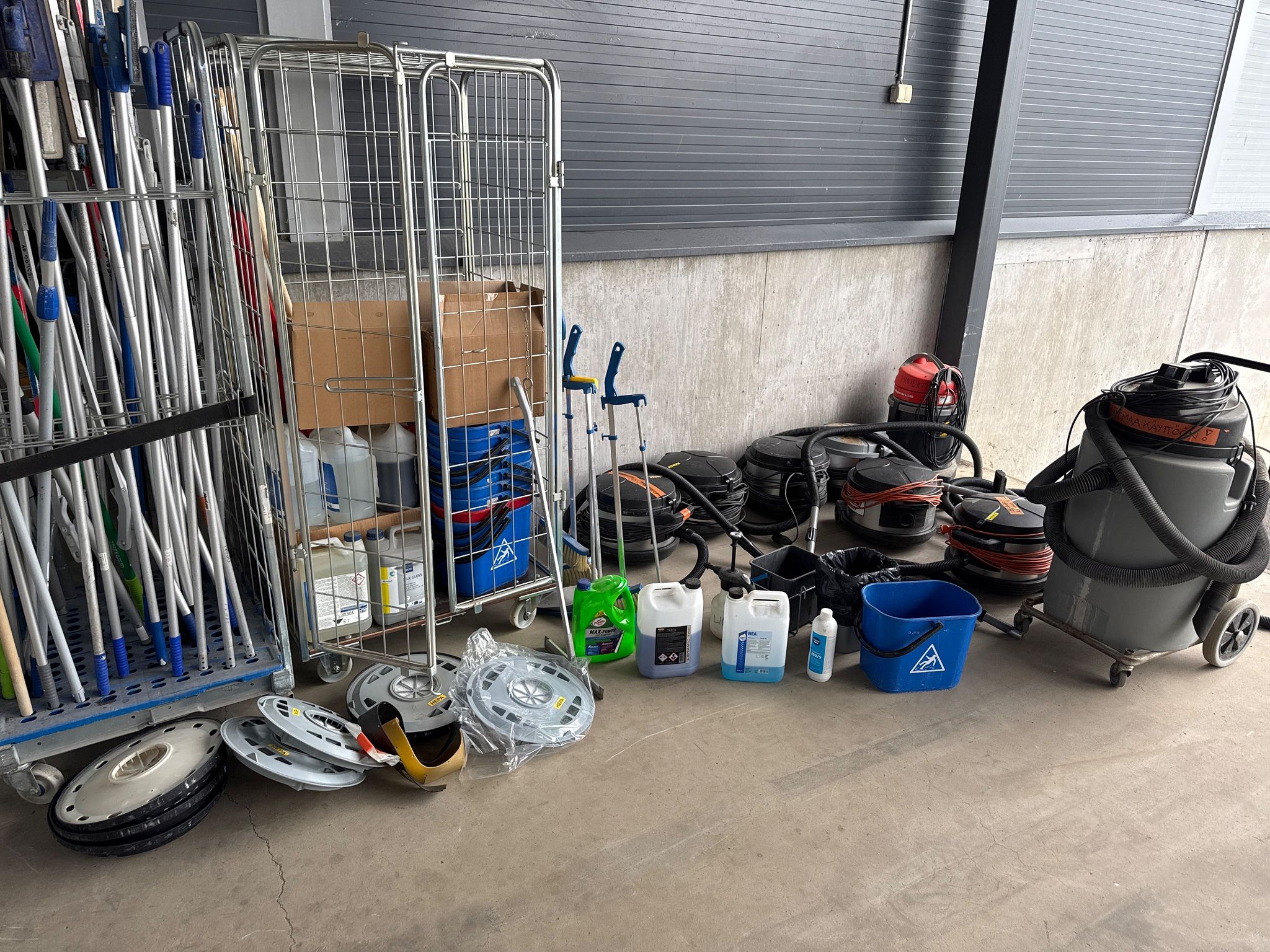 Image 2/24