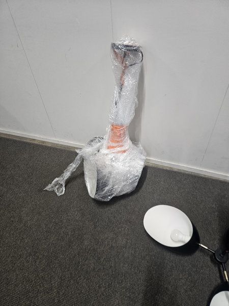 Image 6/15
