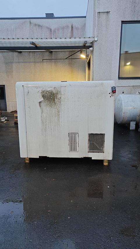 Image 3/6