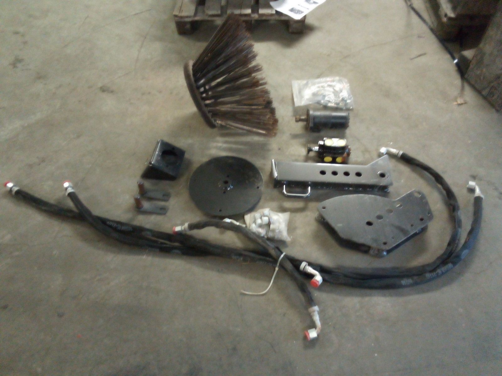 Image 3/9