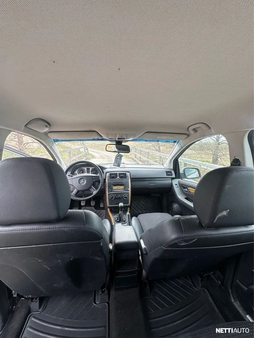 Image 8/11